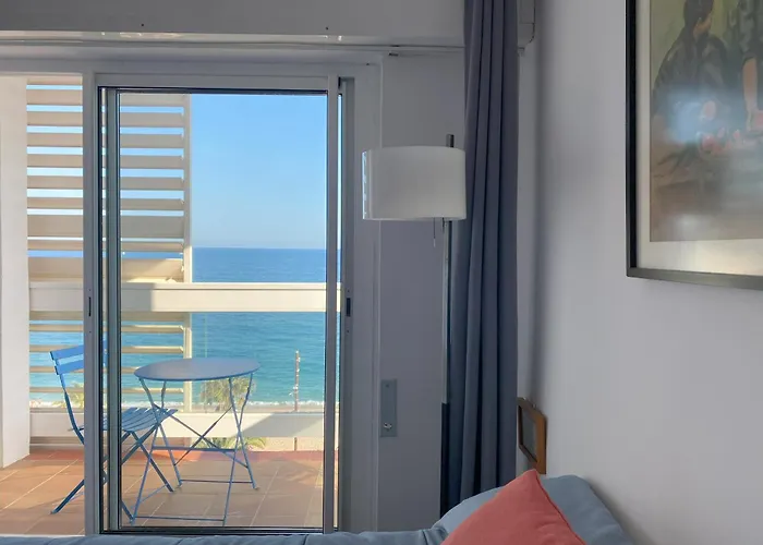 Mediterranean In Next To The Sea Apartment *